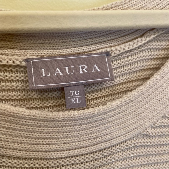 Laura Beige Ribbed Tunic with Silver Thread. - Picture 3 of 7